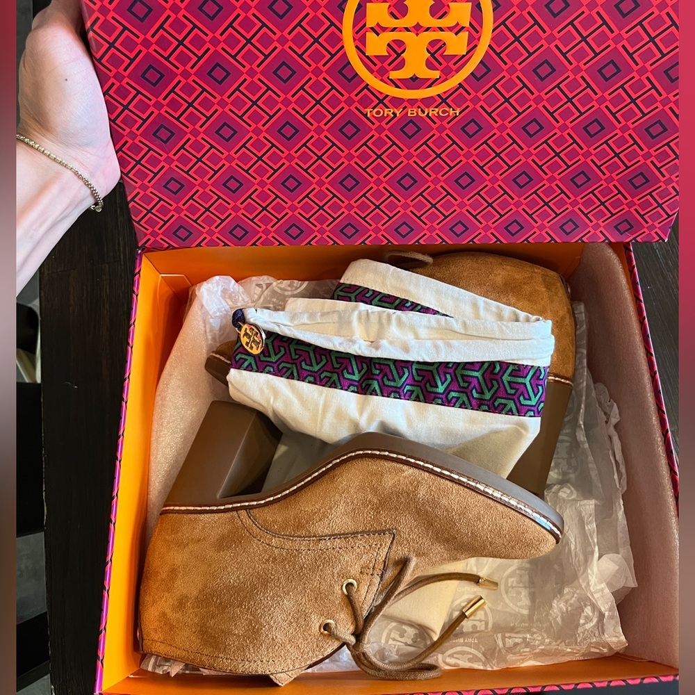 Tory Burch Havana Tan Suede Booties